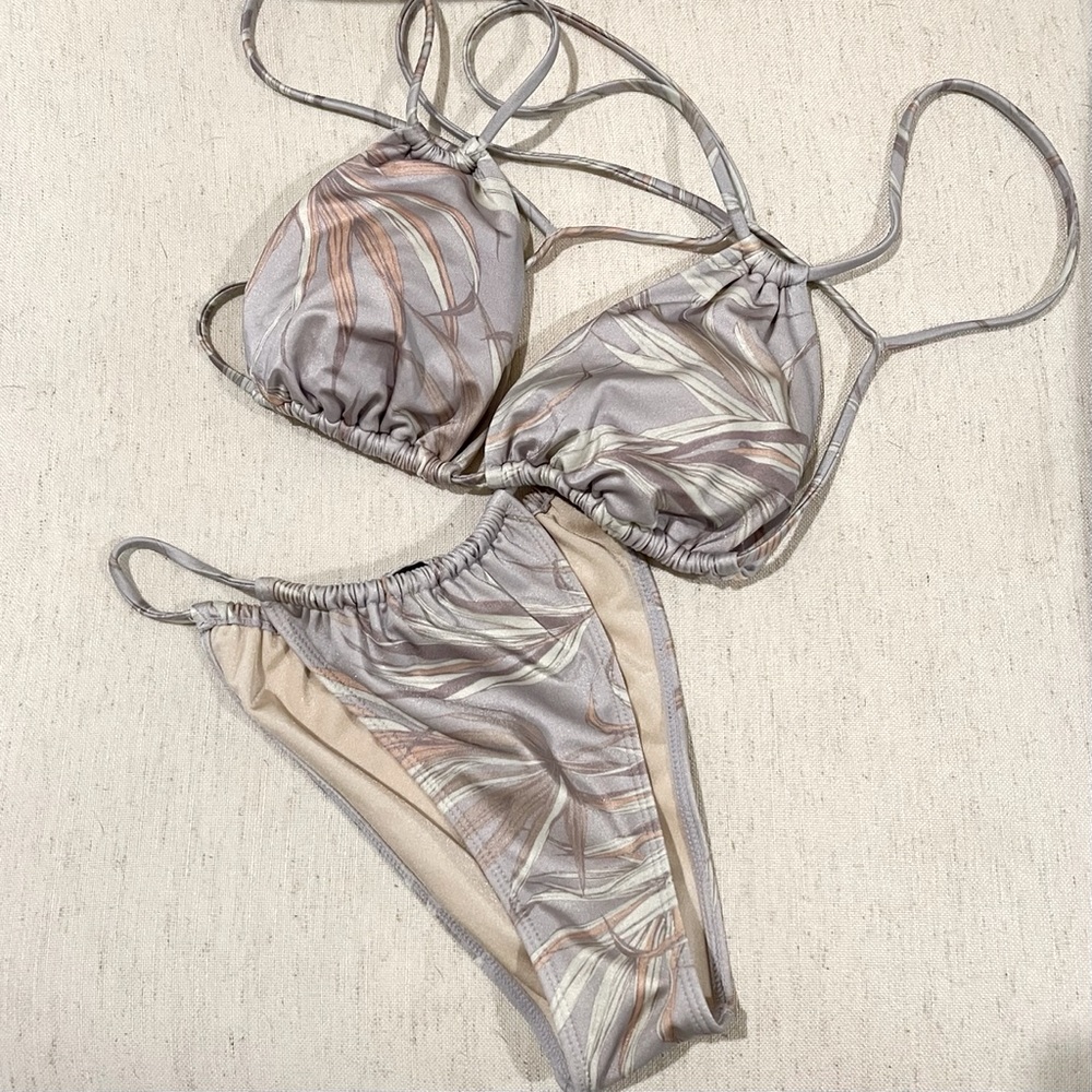 L.A. Hearts Swimsuit Bikini